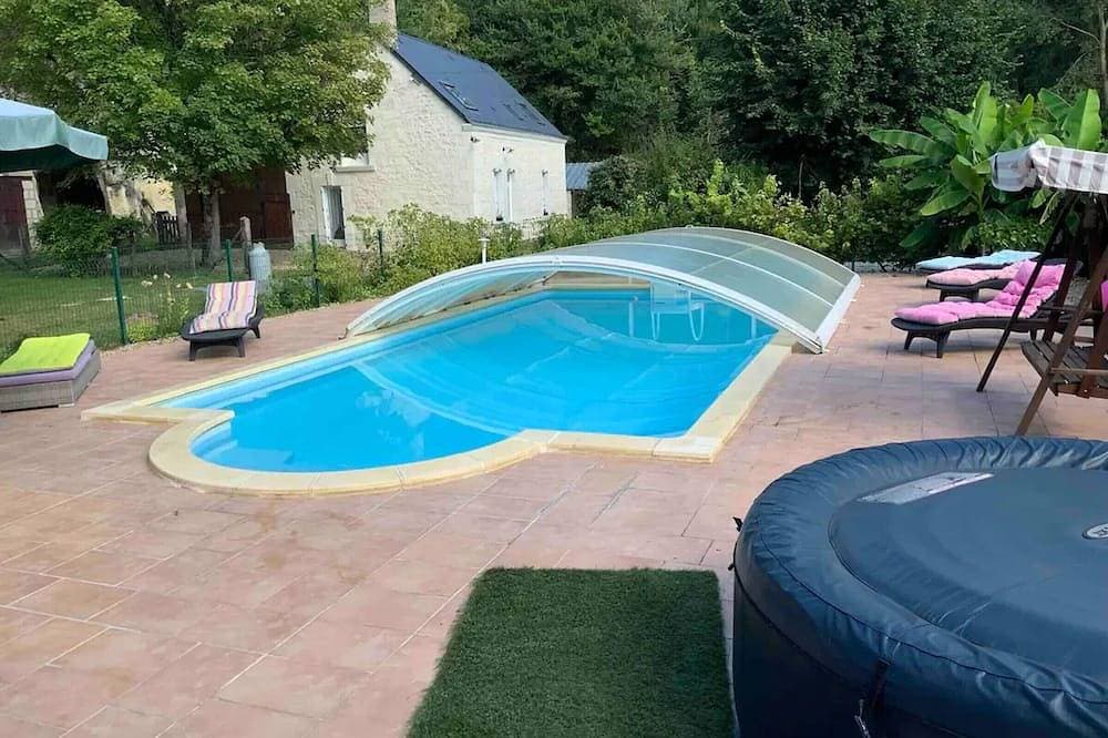 Naturparadies nahe ZooParc de Beauval – Komfortables Ferienhaus mit Pool, Terrasse & Freizeithalle 1