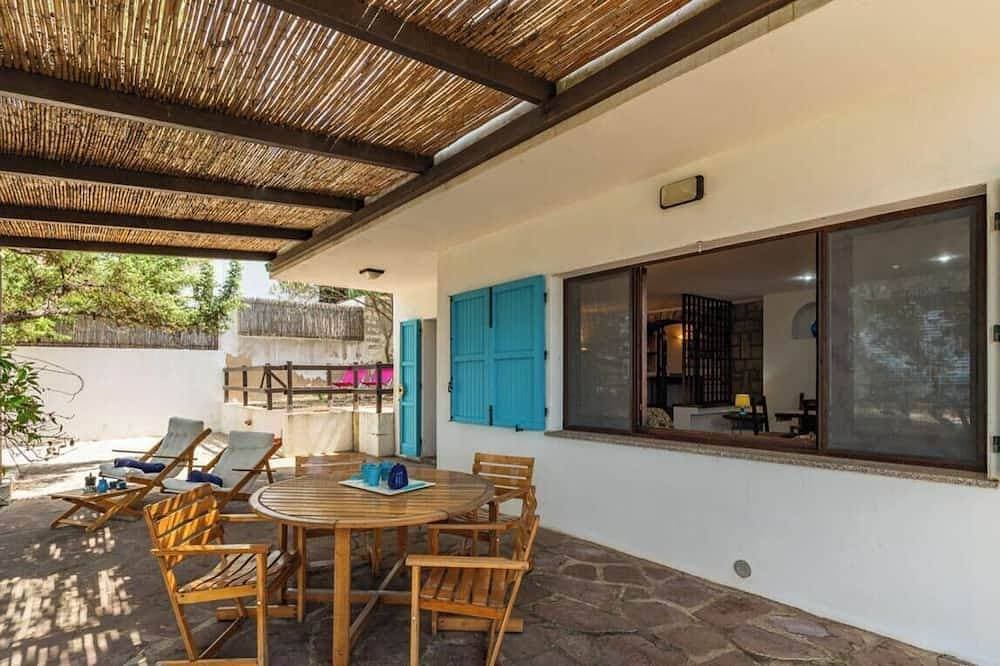 Casa Sottotorre Beachfront 1