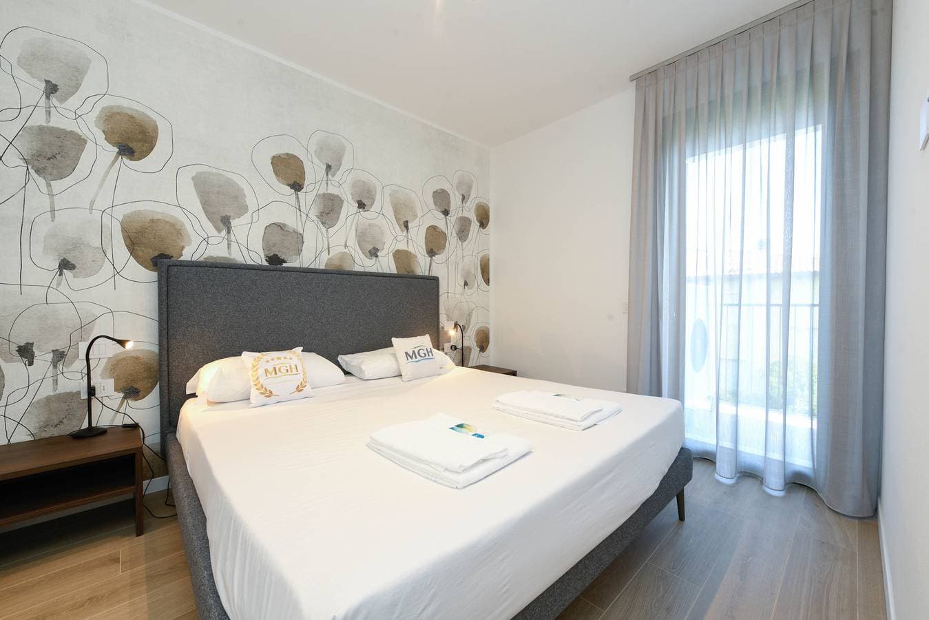 Foto 7 von 29: Mgh Luxury - Palms Residence Sirmione N2