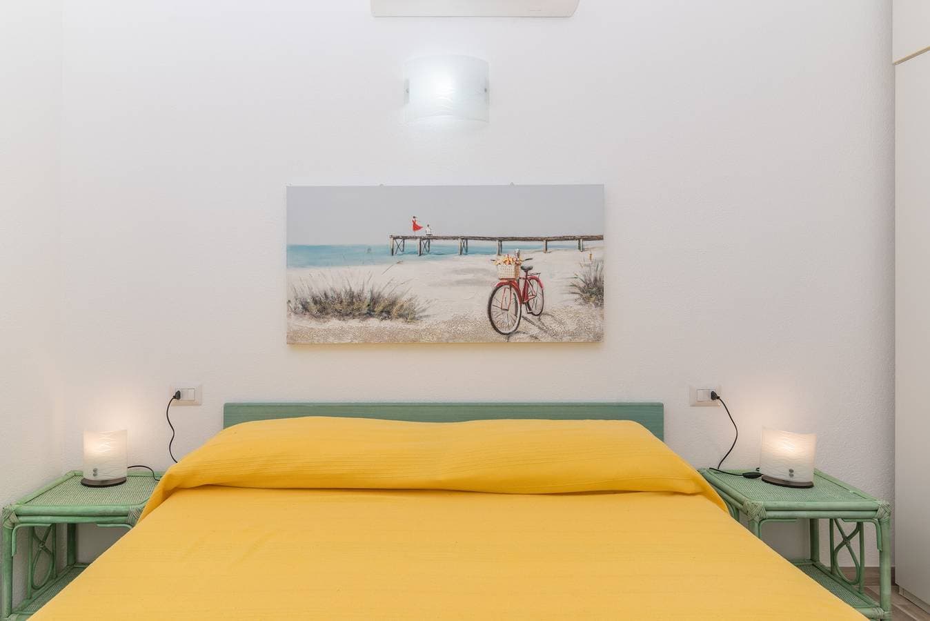 Foto 12 von 24: Ferienwohnung Orizzonte Rosso nahe Strand mit Meerblick und Terrasse