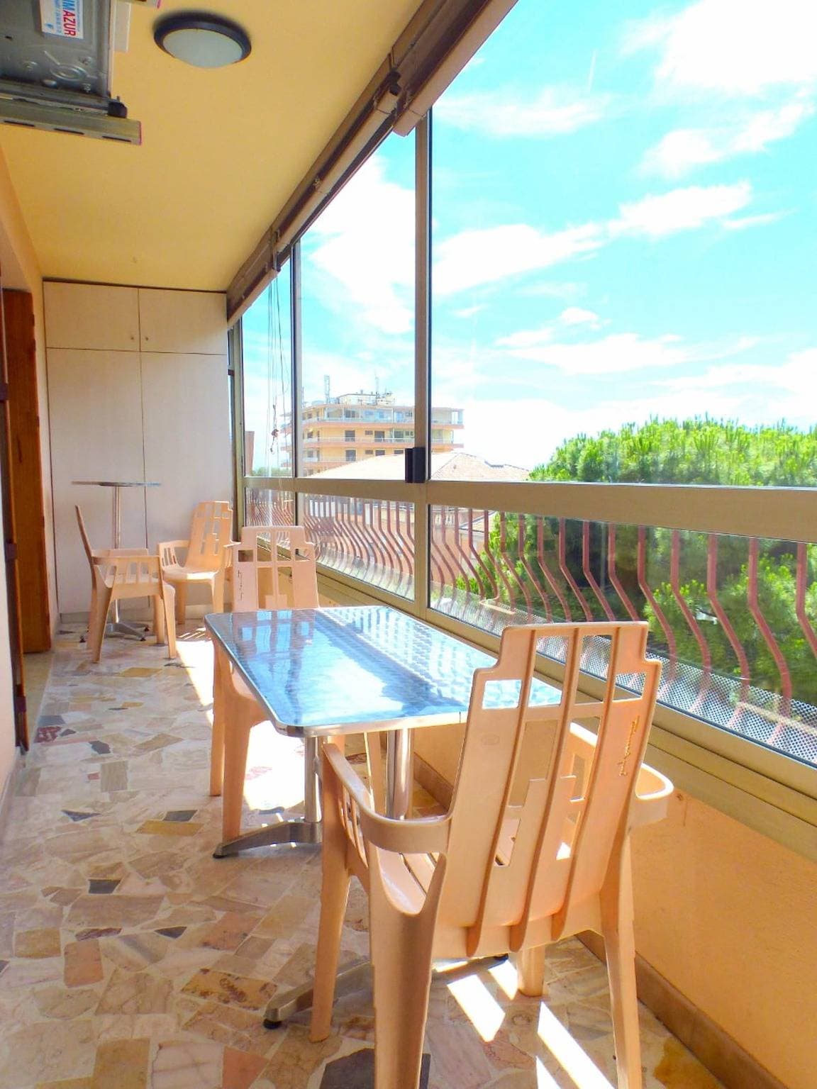 Foto 10 von 22: Ferienwohnung für 4 Personen mit Terrasse