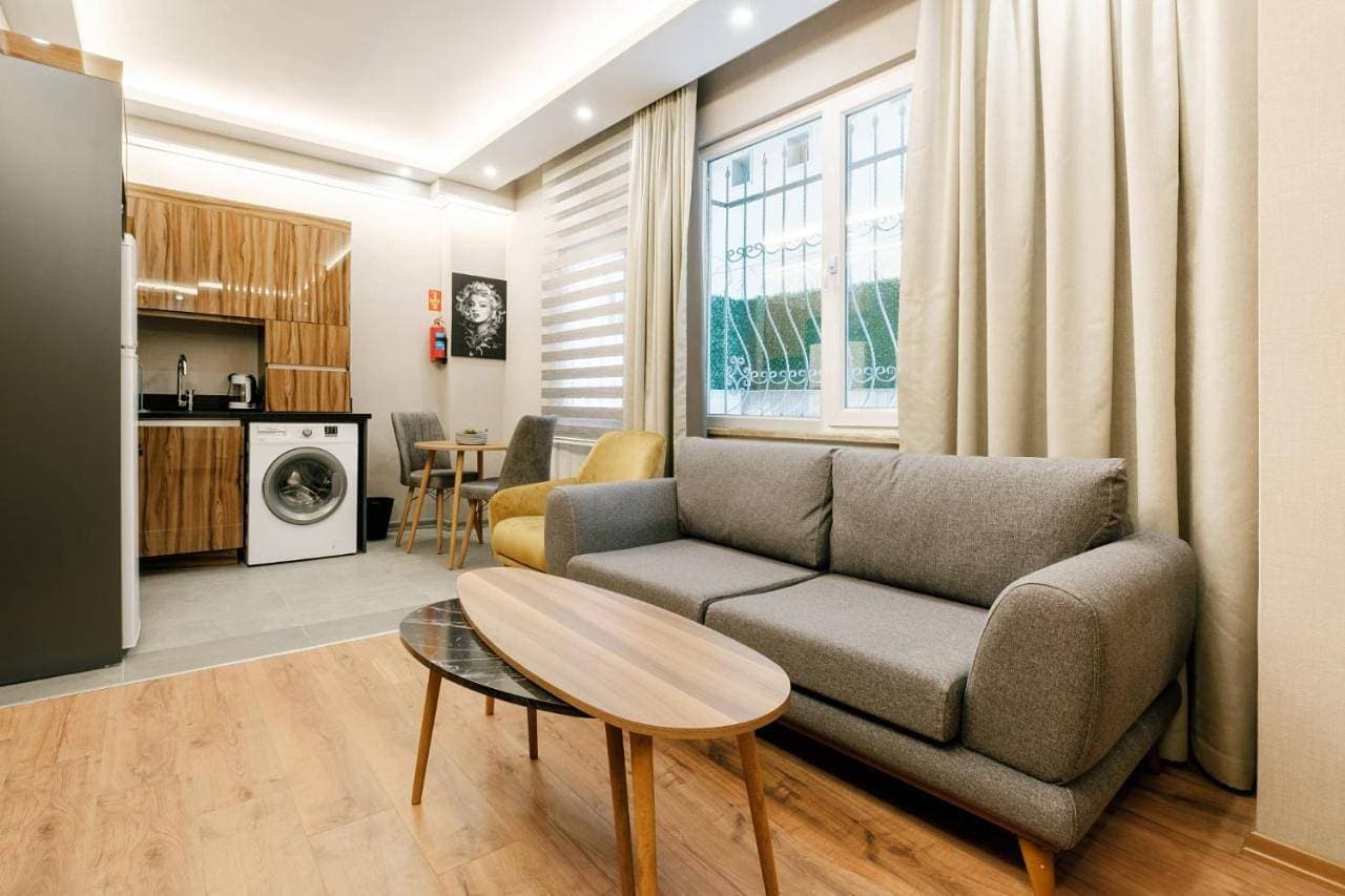 Foto 2 von 12: Compact Flat 2 min to Metro, Near Marmara Park