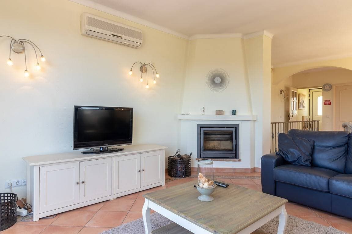 Foto 3 von 25: Ferienhaus für 4 Personen mit Pool