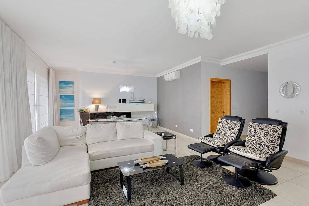 Foto 7 von 30: Luxury Apt w/Side Seaviews & Pool, Best Location