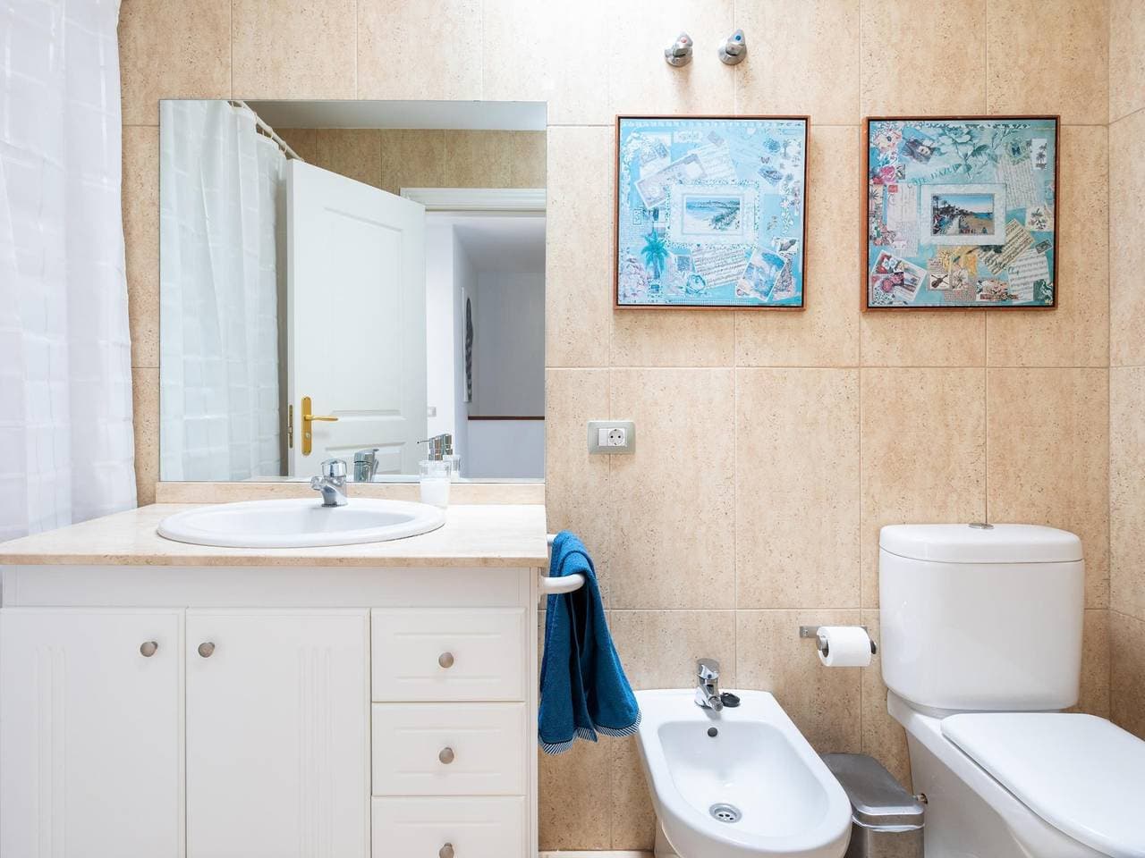 Foto 10 von 35: Ferienwohnung für 5 Personen mit Balkon