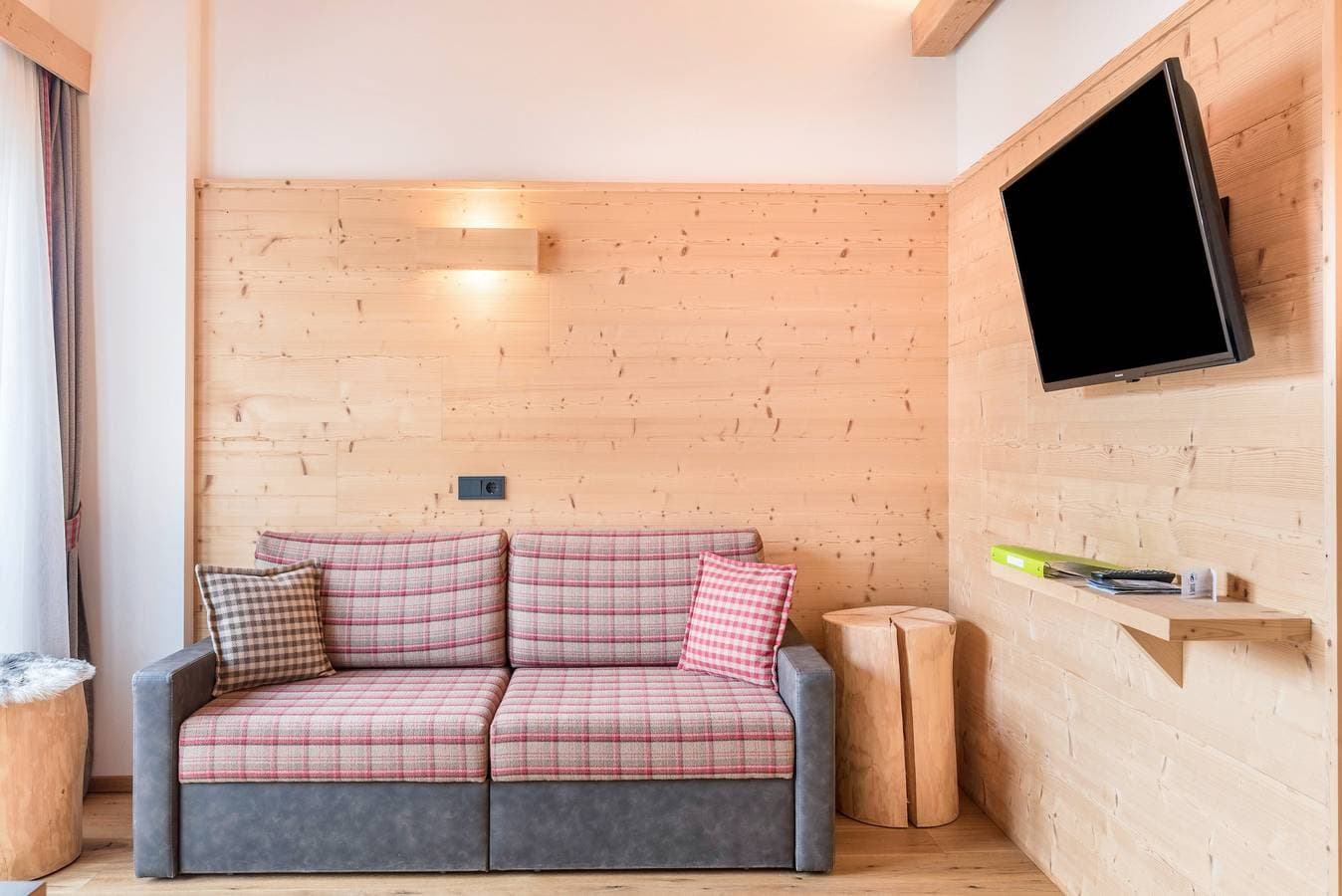Foto 3 von 29: Ferienwohnung ''Hatzes App Raschötz'' mit Bergblick, Balkon und WLAN