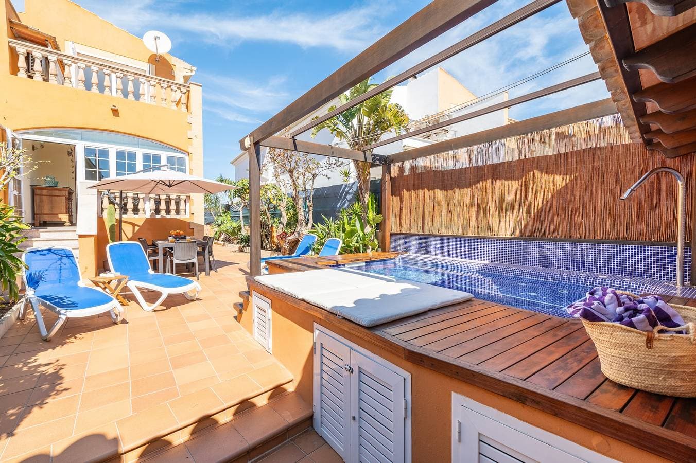 Foto 2 von 26: Villa 'Mimosa' mit privater Terrasse, WLAN und Klimaanlage