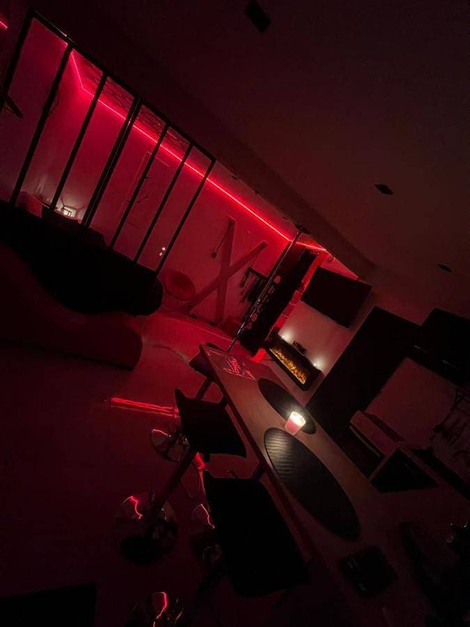 Aphrodite LoveRoom 1