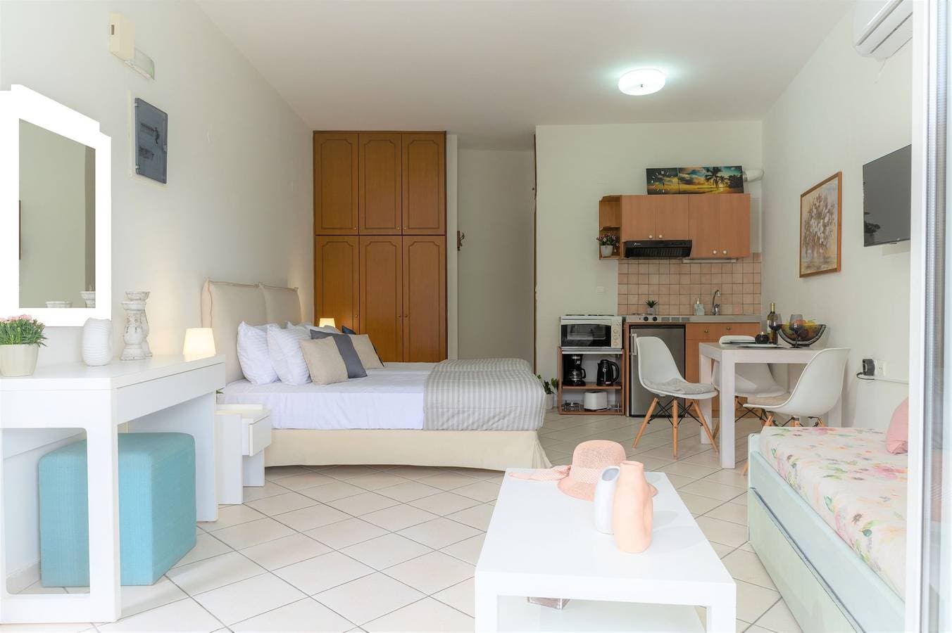 Foto 4 von 15: Studio für 4 Personen mit Balkon