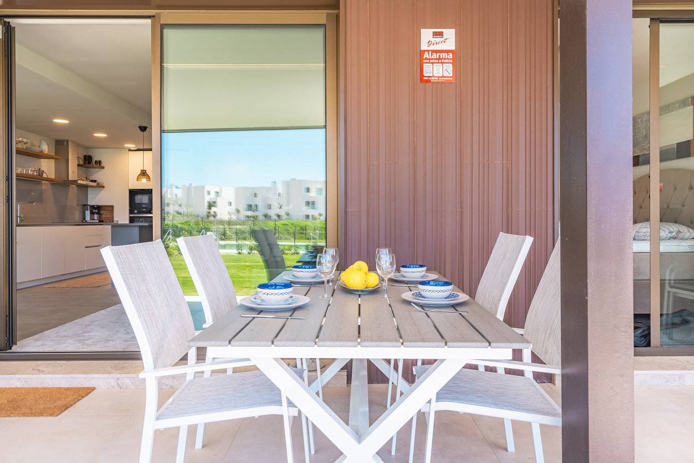 Foto 5 von 31: 12. La Sabina – pool view apartment