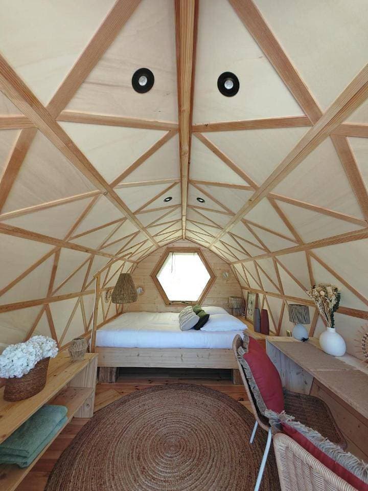 Foto 7 von 9: Tent