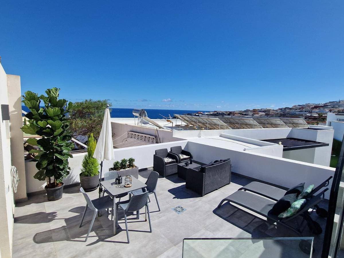 Ocean Surf Suite 1