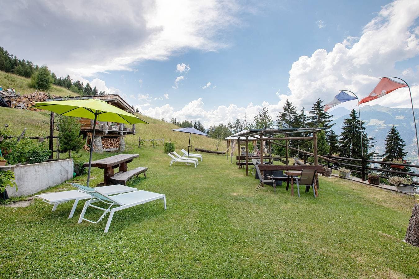 Foto 7 von 38: Zimmer „Capriolo“ – Privatsphäre und Ruhe mit Bergblick
