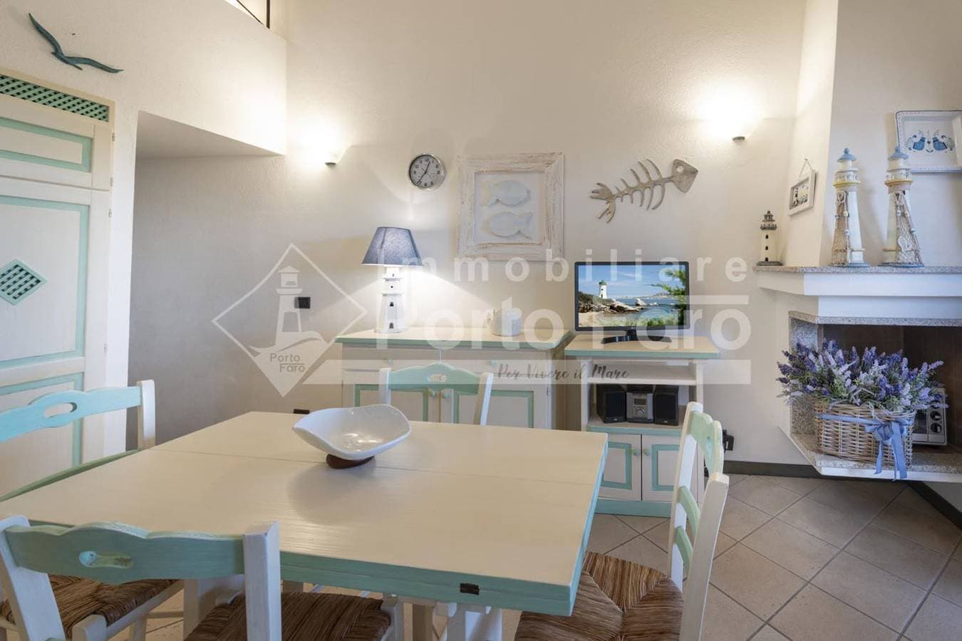 Foto 6 von 12: Ferienwohnung für 4 Personen mit Terrasse