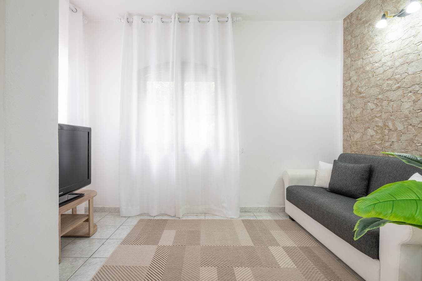Foto 6 von 28: Ferienwohnung "Noemi" mit Gemeinschaftsgarten und WLAN
