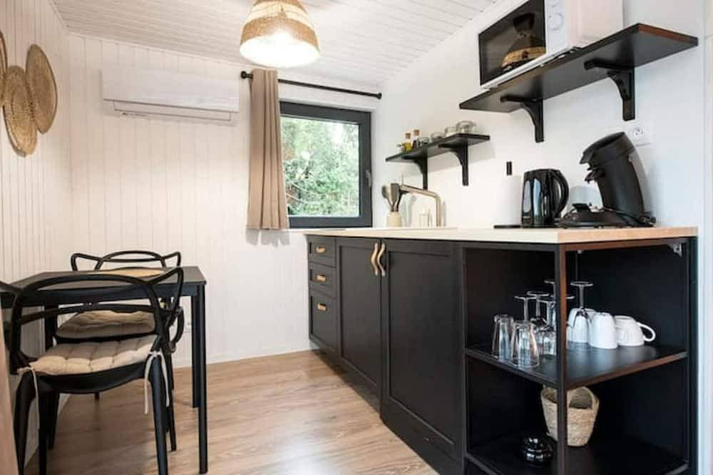 Foto 6 von 12: Logement Flottant Atypique \"Le Tribord\"