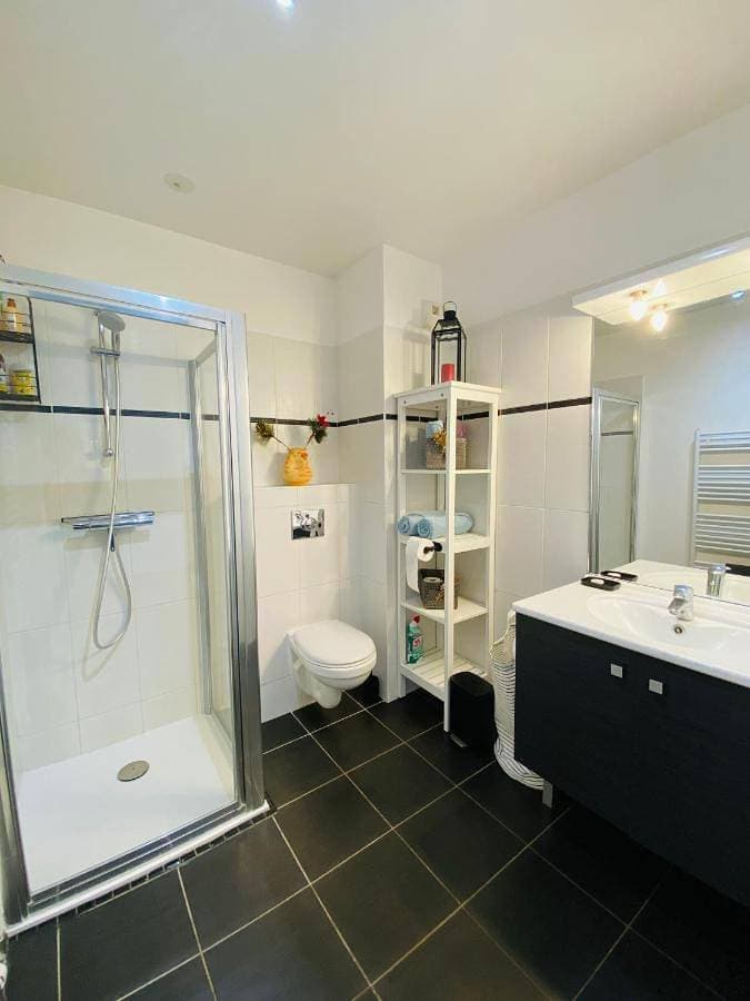 Foto 4 von 10: One-Bedroom Apartment