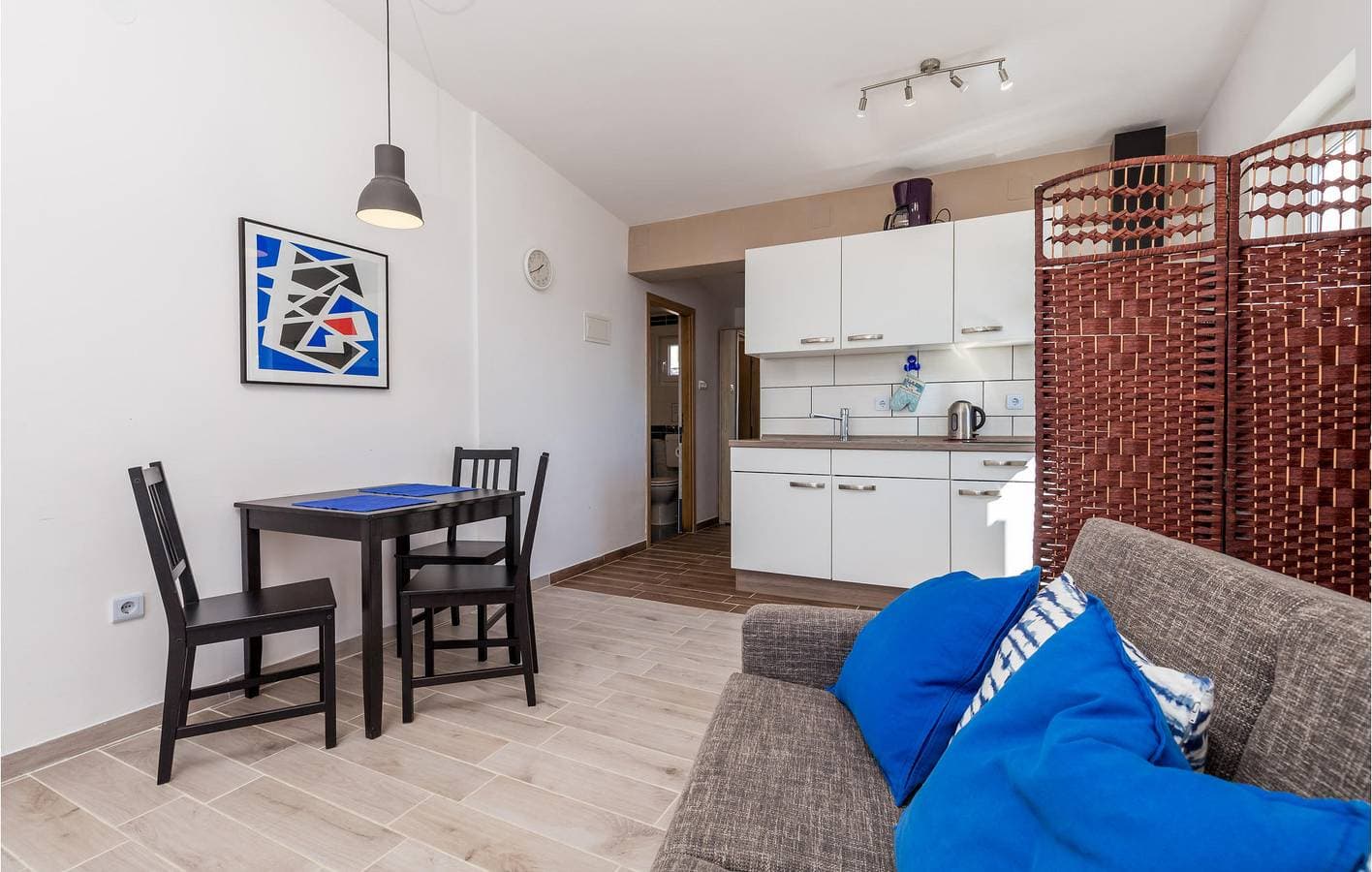Foto 8 von 29: Gemütliche Ferienwohnung am Meer mit Terrasse und Parkplatz, 1,5 km vom Strand entfernt