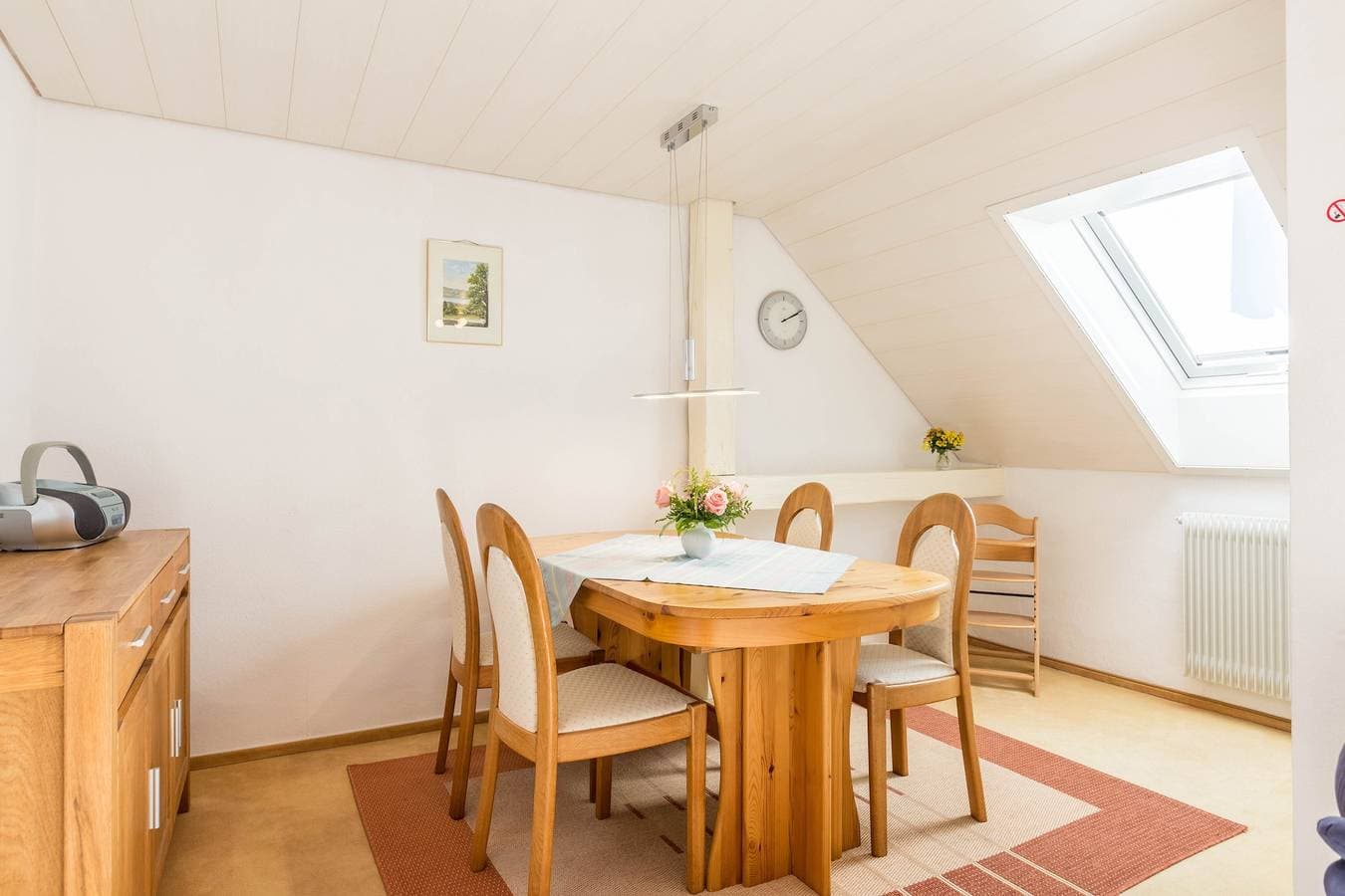 Foto 5 von 26: Gemütliche Ferienwohnung "Zum Seeblick" in Seenähe mit Bergblick, WLAN & Garten