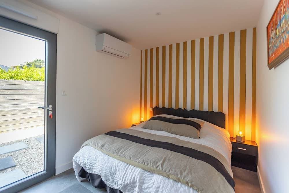 Parenthèse ideal double room J in sea view house in Carnac 1