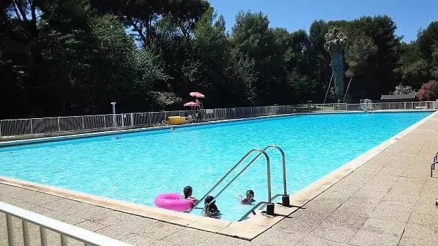 150 m vom Strand, private Domain mit Pool 1