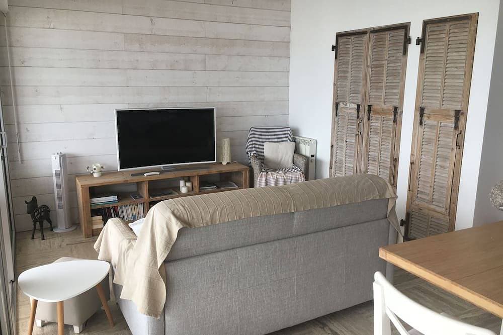 Foto 4 von 11: Privileged location for this beautiful seafront apartment