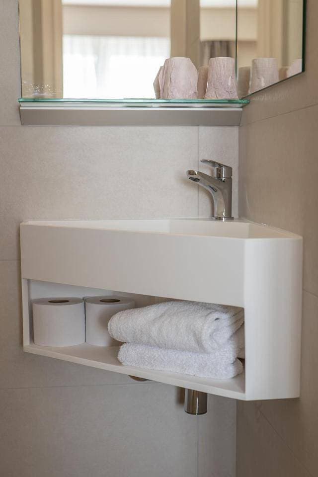 Foto 7 von 16: Standard Twin Room