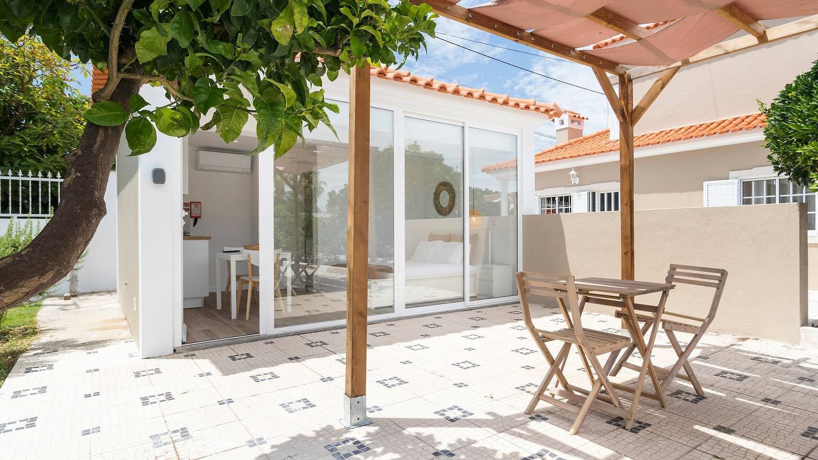 Foto 4 von 38: Ferienhaus für 2 Personen mit Terrasse