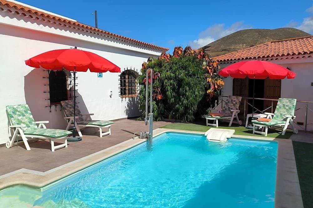 Einzigartige Luxusvilla in einer exotischen Bananenplantage. Beheizter Pool 1