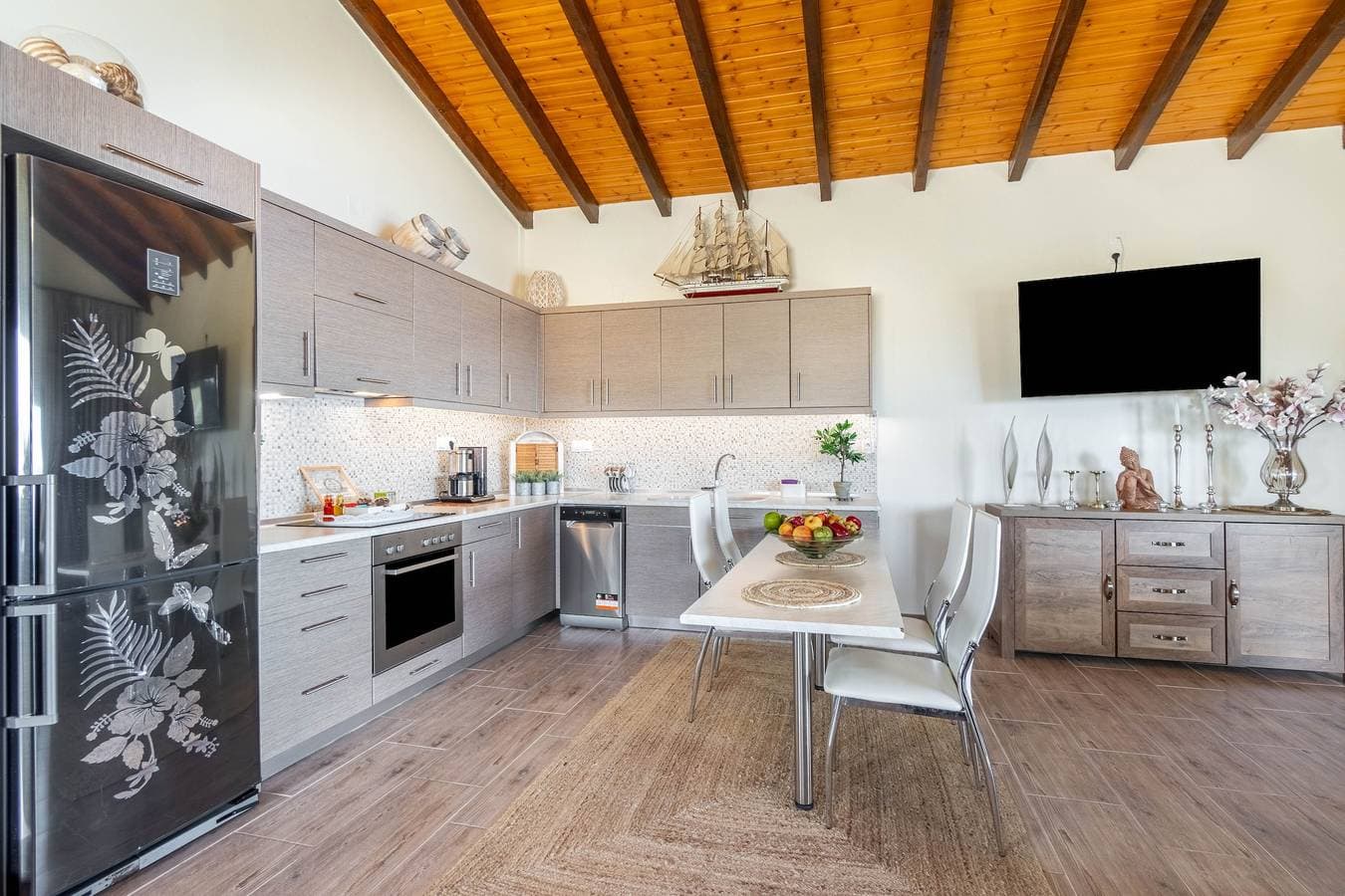 Foto 8 von 31: Ferienwohnung 'Angela Panorama' mit Meerblick, WLAN und Klimaanlage
