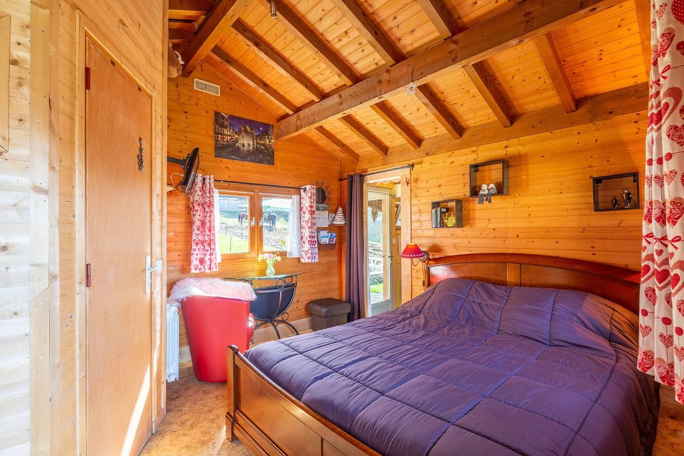 Foto 7 von 25: Chalet „Sauvage“ mit Bergblick, privater Terrasse und WLAN