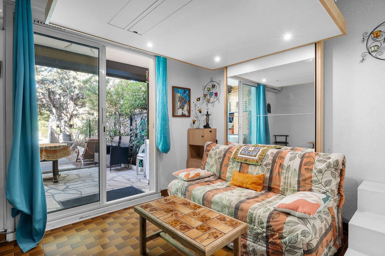 Foto 7 von 14: Ferienwohnung 'Beau Studio St Cyr Sur Mer' mit Meerblick, privater Terrasse und Klimaanlage