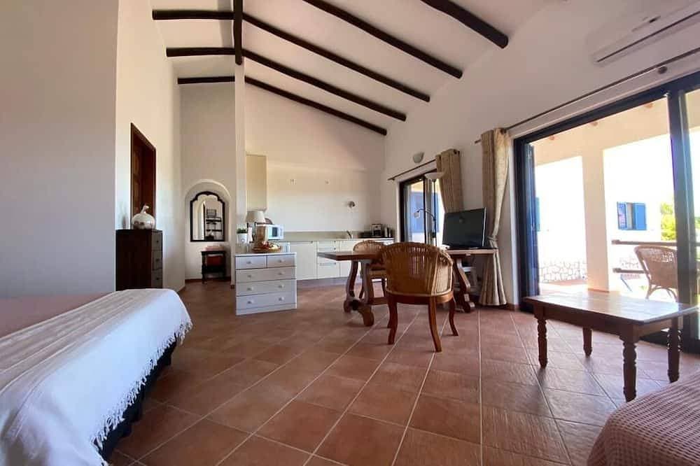 Foto 3 von 17: Traditionelles portugiesisches Haus mit viel Privatsphäre und Platz.