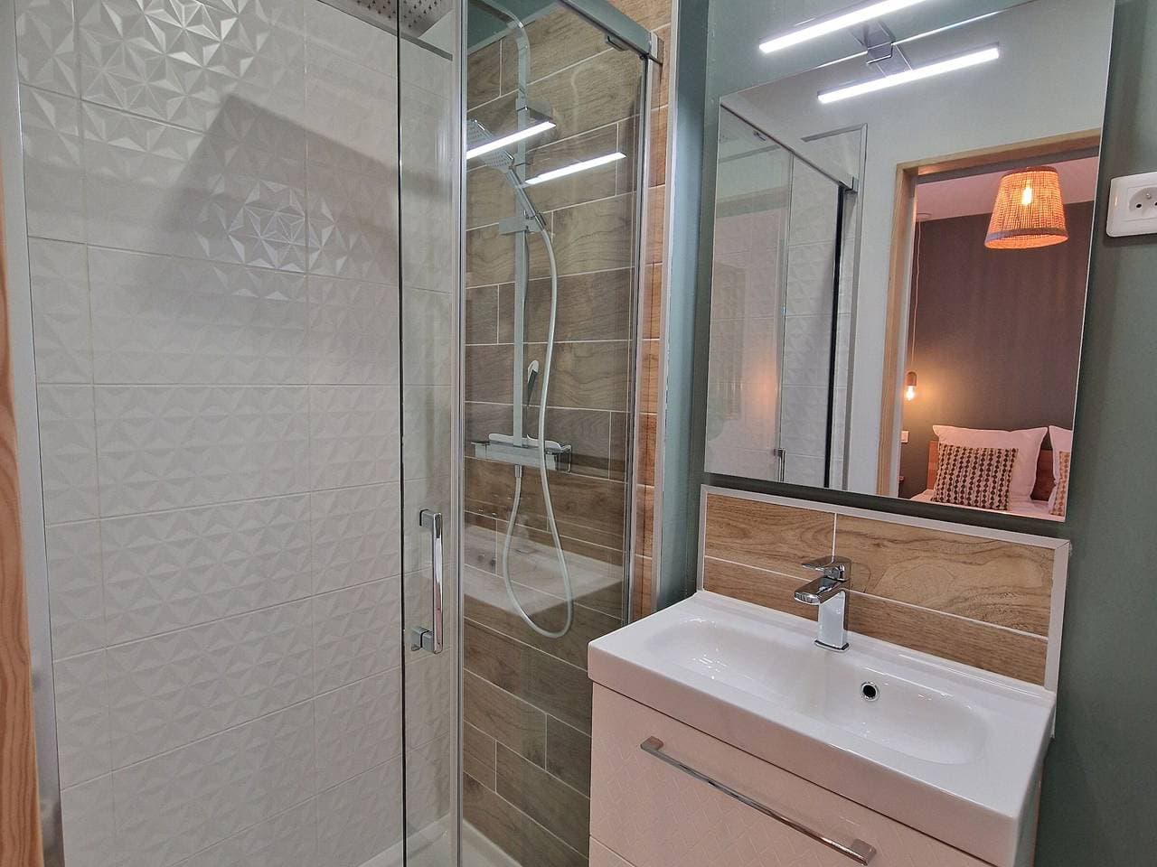 Foto 4 von 16: Modernes und ruhiges Studio mit Parkplatz in Châteauroux