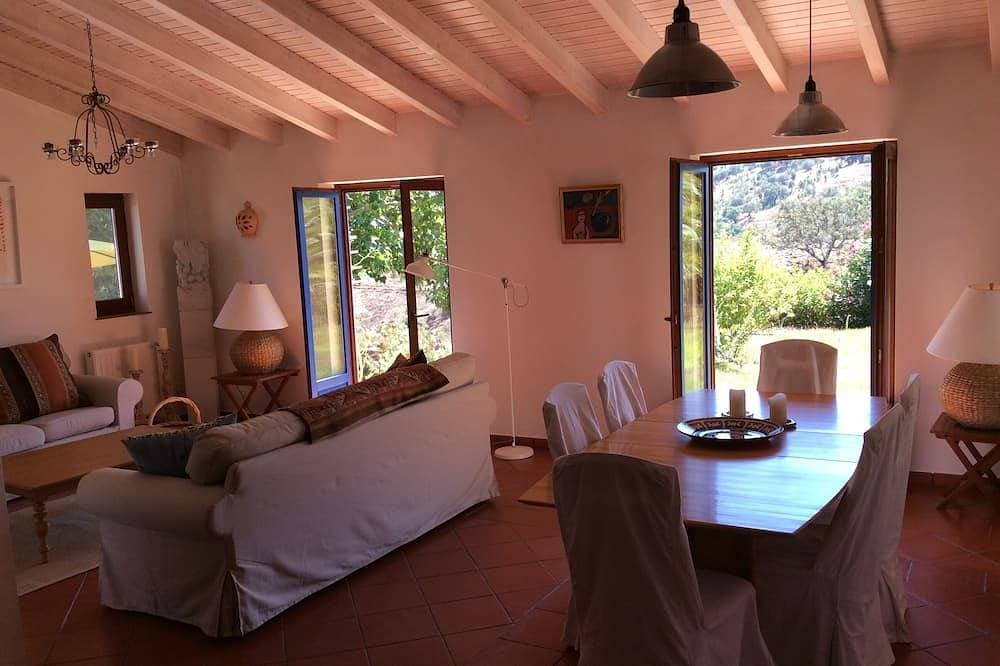 Foto 5 von 23: Geräumige Villa in wunderschöner Umgebung