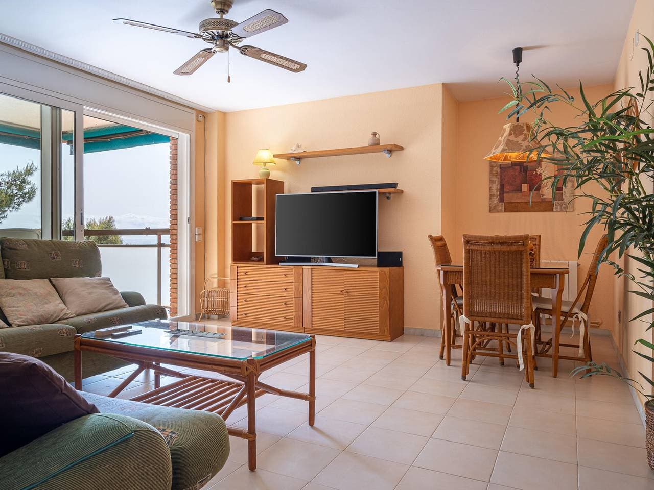 Foto 6 von 35: Ferienwohnung am Meer mit Parkplatz und Klimaanlage