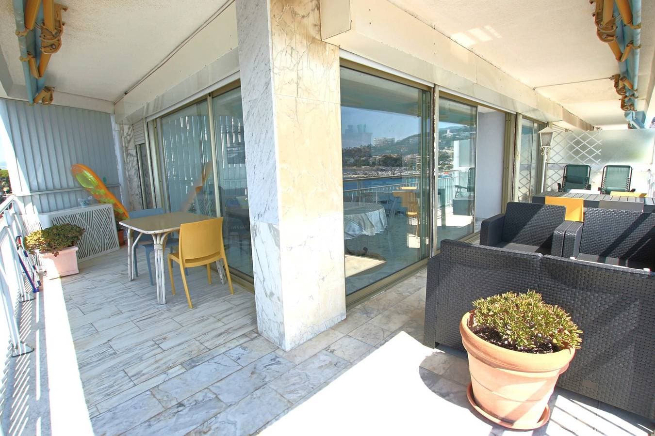 Foto 12 von 14: Ferienwohnung für 4 Personen mit Terrasse
