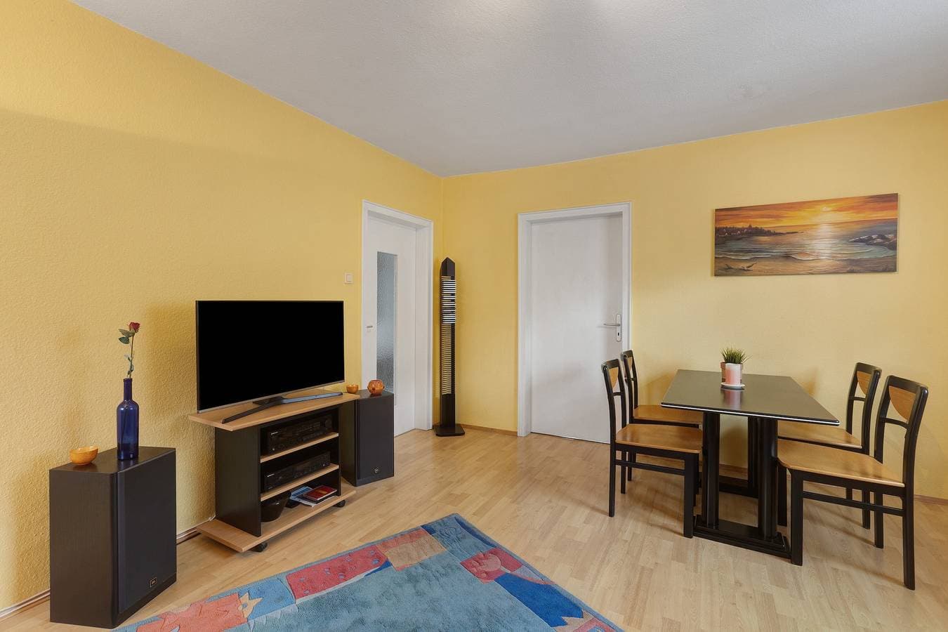 Foto 6 von 24: Ferienwohnung 'Ruhepol, 75qm' mit Gemeinschaftspool, Gemeinschaftsgarten und Wi-Fi