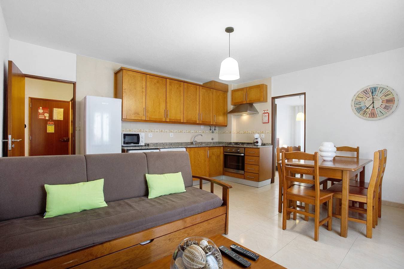 Foto 4 von 20: Apartment 'Campo Mar - T1 Vista Praia' mit Meerblick, Balkon und WLAN