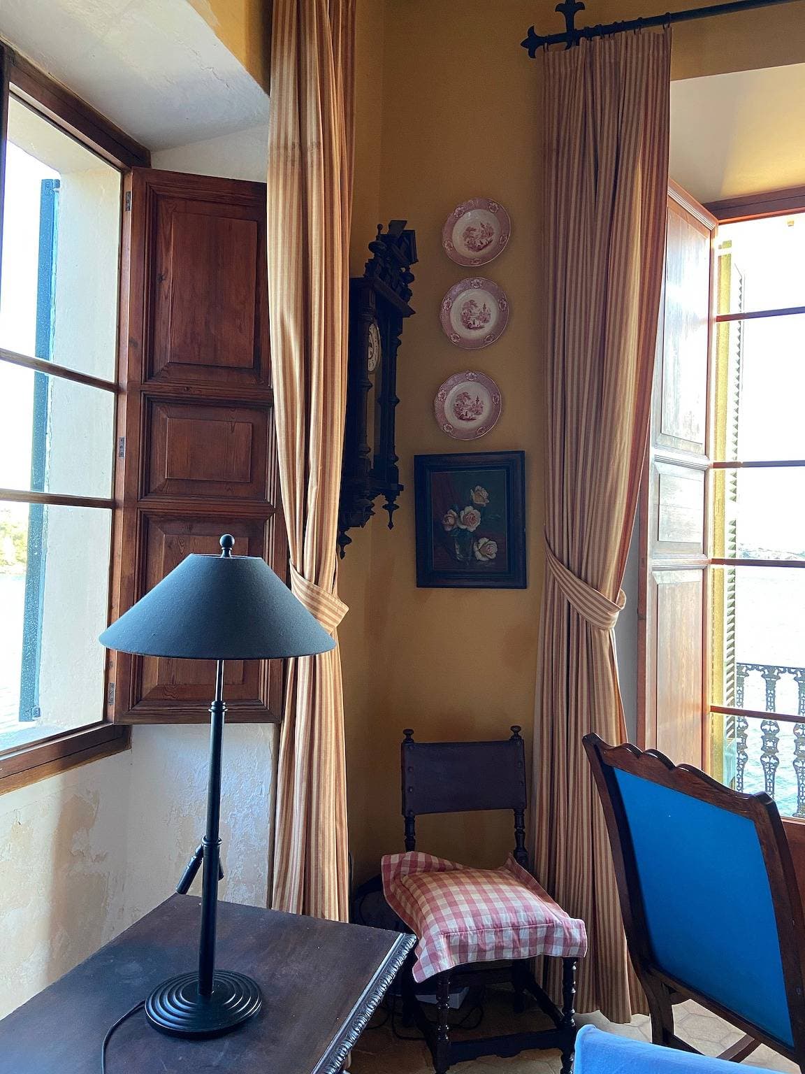 Foto 5 von 39: Ferienhaus Es Port mit Meerblick, Balkon, Terrasse und WLAN