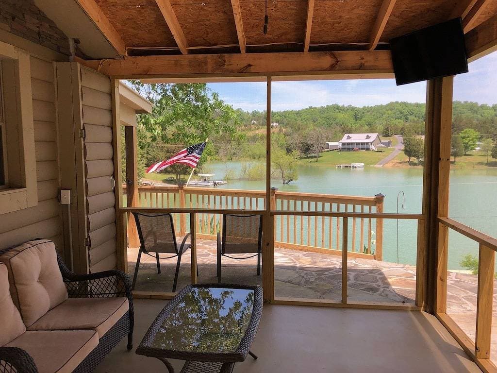 Foto 13 von 34: * Neue Liste * Douglas Lake Front Cabin Retreat mit Bootsrampe und eigenem Dock