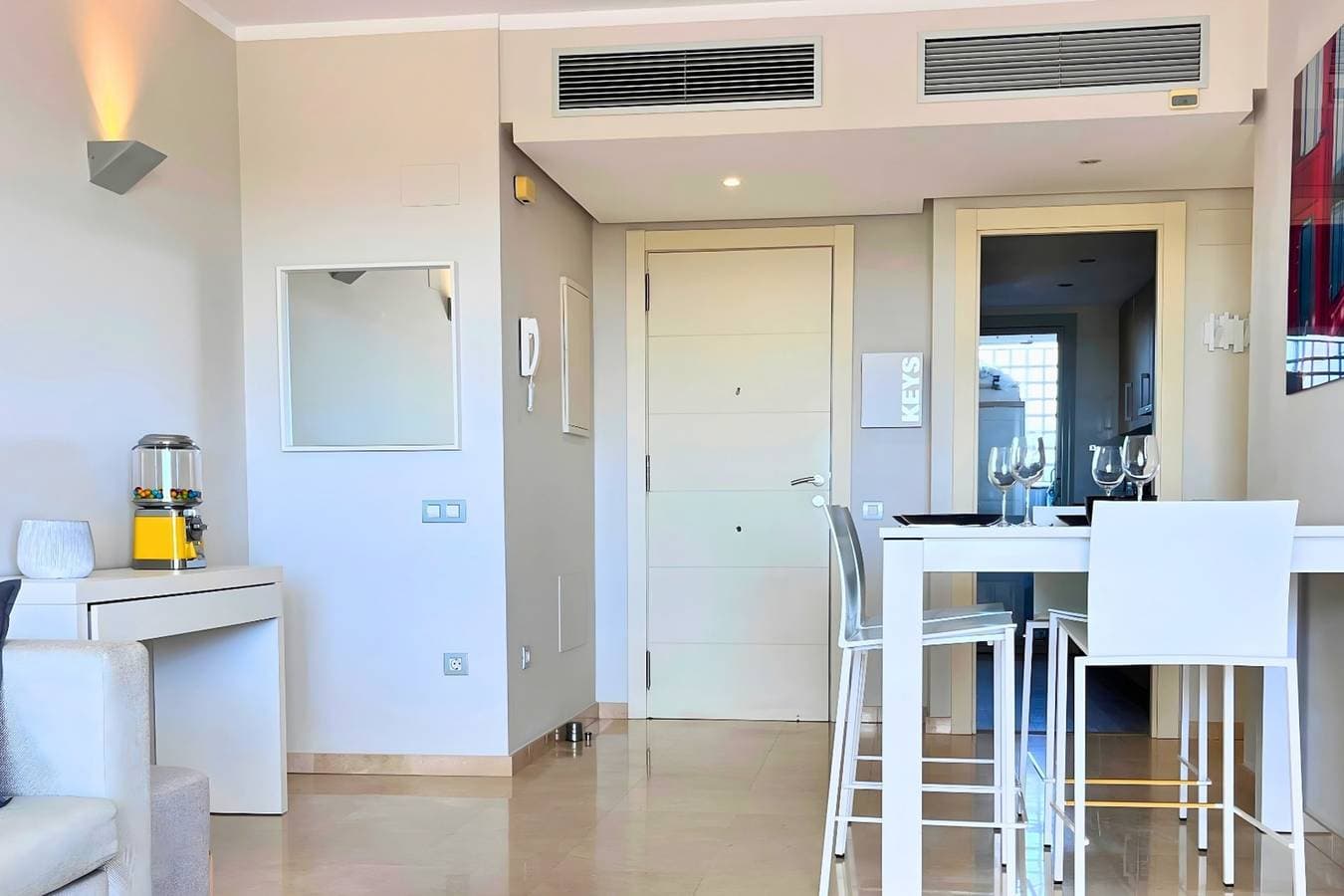 Foto 7 von 63: Ferienwohnung für 4 Personen mit Pool