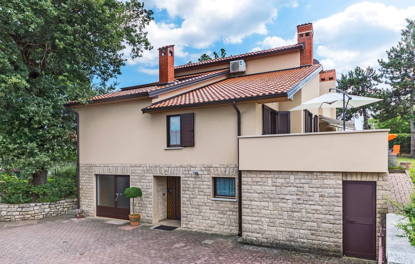 Foto 3 von 50: Modernes Apartment mit Pool in der Nähe der Sehenswürdigkeiten von Pazin