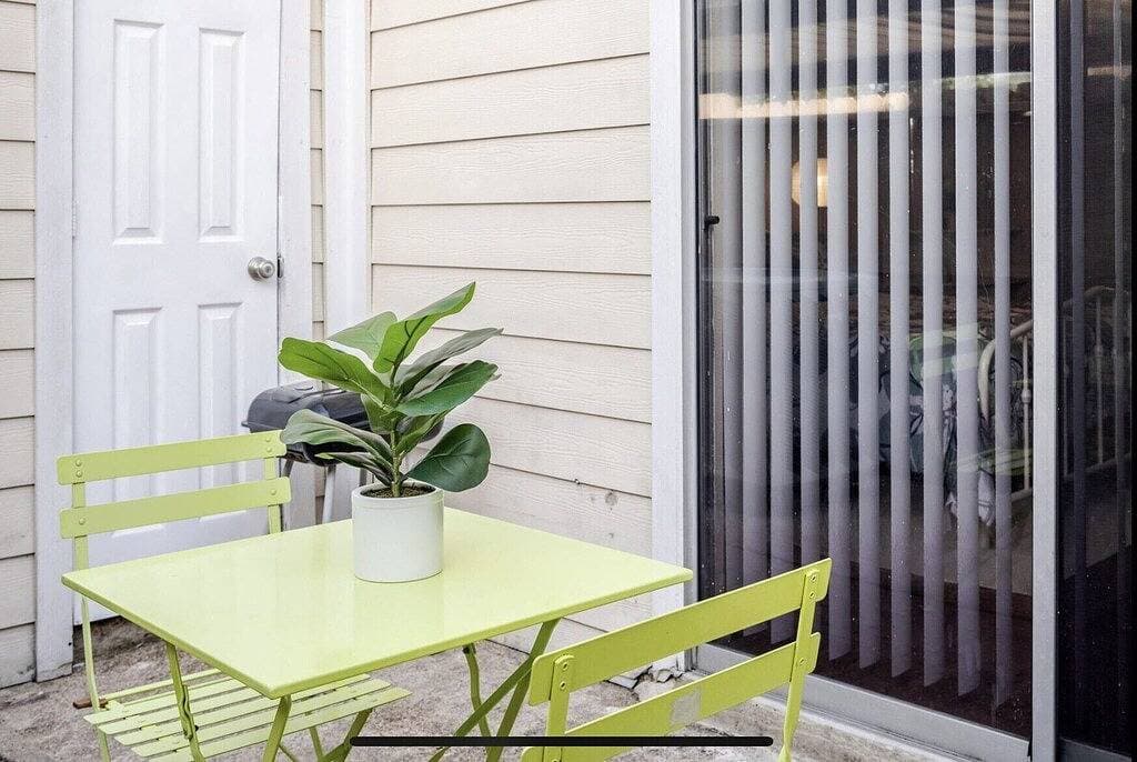 Foto 2 von 34: Park View, Warm and  Cozy Townhome
