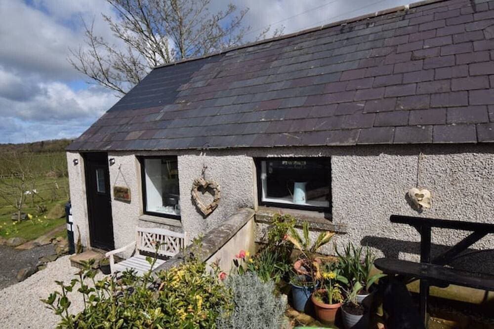 Ashbrook Cottage 1