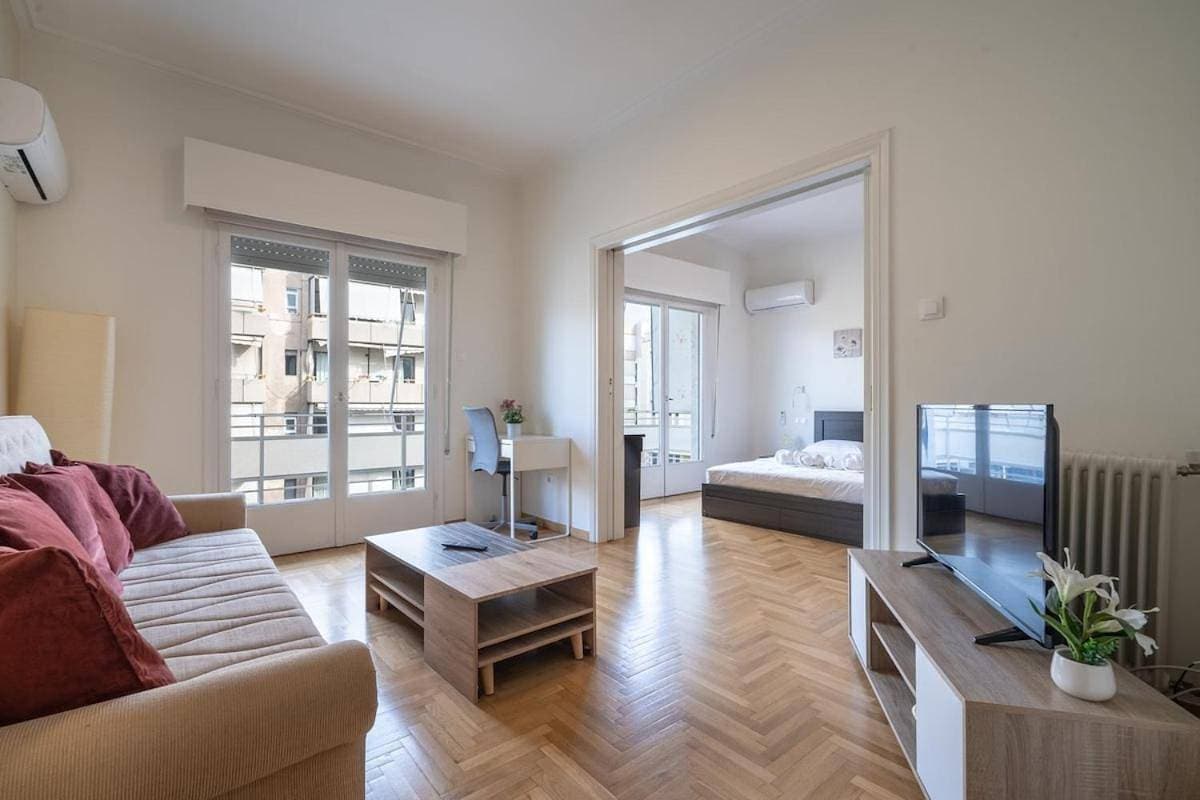 Nea Smyrni 1 BDRM - Links To City Center by ΜΡS 1
