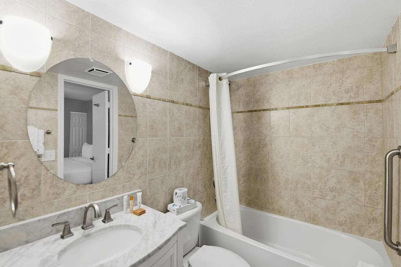 Foto 9 von 18: Ferienwohnung für 4 Personen mit Meerblick
