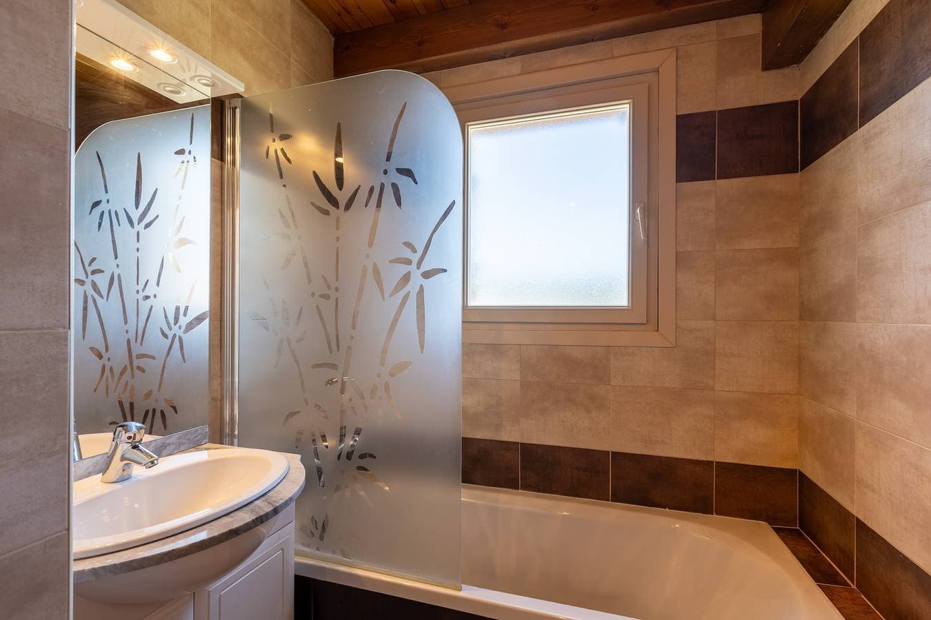 Foto 5 von 13: Ferienwohnung für 8 Personen mit Balkon