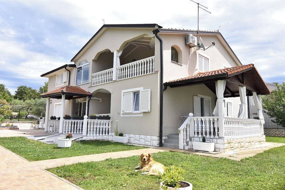 Foto 11 von 30: Idyllische Wohnung in Valizza-Umag, umgeben von Grün, klimatisiert, WLAN