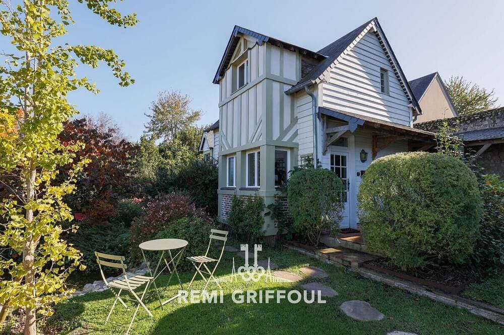L'Atelier de La Maison Saint Léonard- hübsches Gemeinschaftsgarten-Honfleur 1